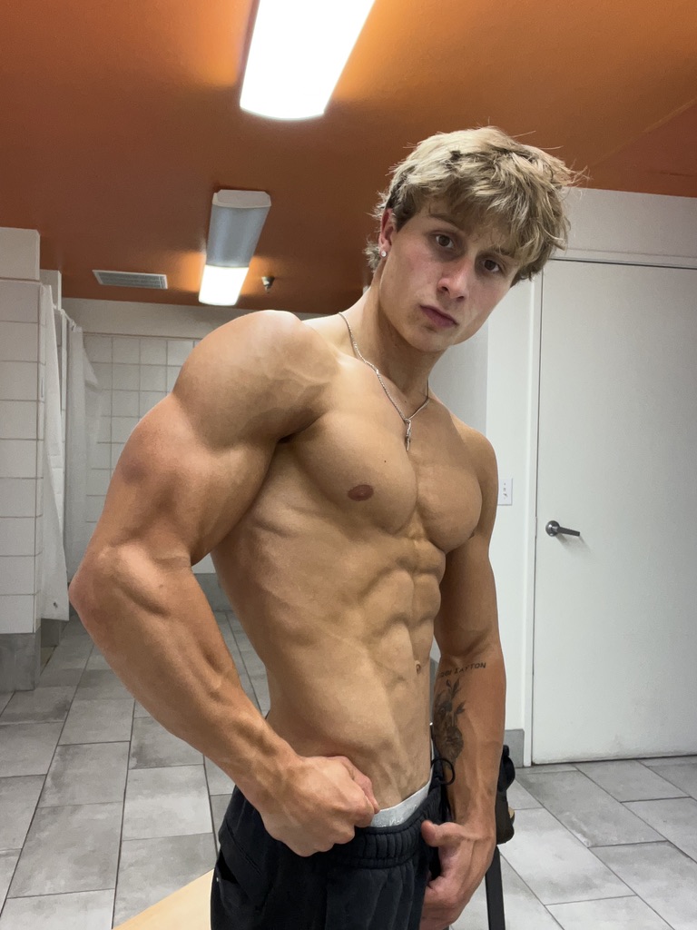 Kestler Lloyd, coach and natural bodybuilder